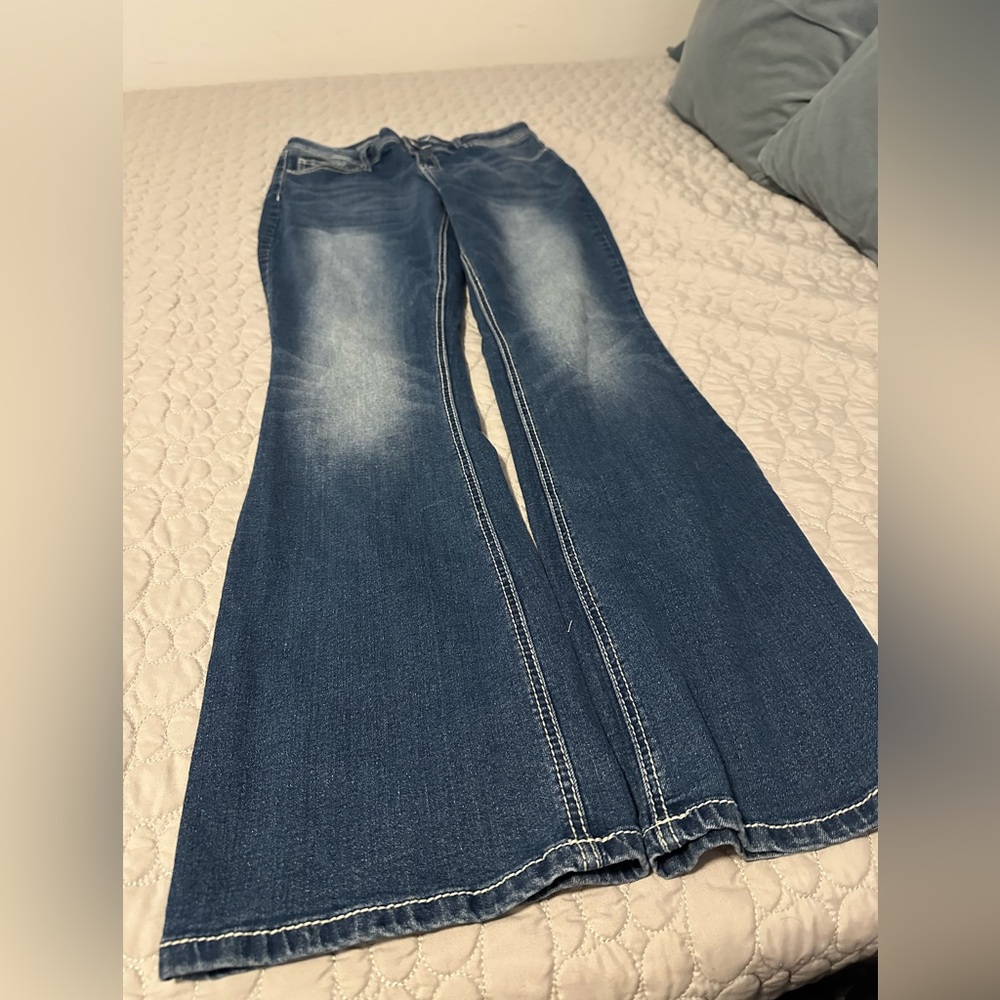 Classic Wide-Leg Flare Jeans in Medium Blue Denim